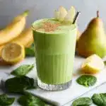 5-Minute Spinach Pear Smoothie Recipe