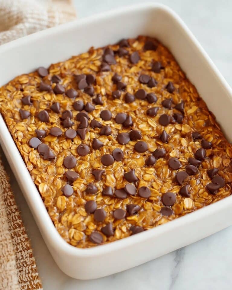 Easy Pumpkin Chocolate Chip Baked Oatmeal Recipe
