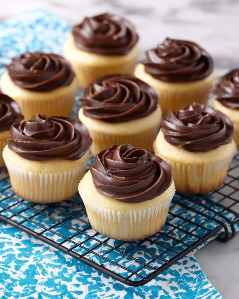 Boston Cream Pie Cupcakes Recipe